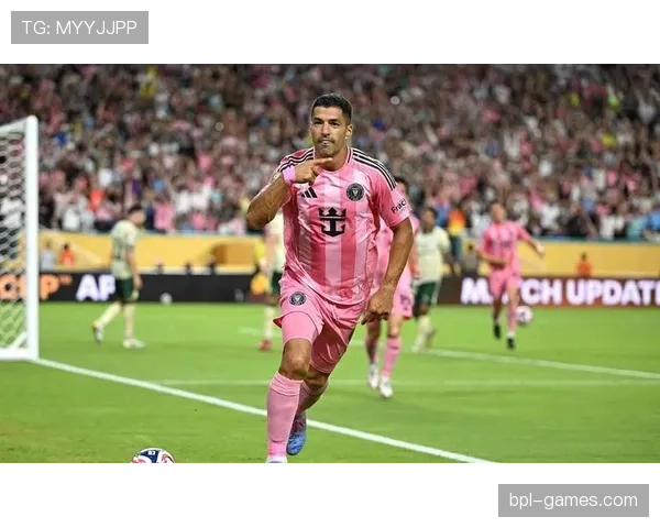 苏亚雷斯巅峰期进球效率与争议行为解析 苏亚雷斯巅峰期进球效率与争议行为解析